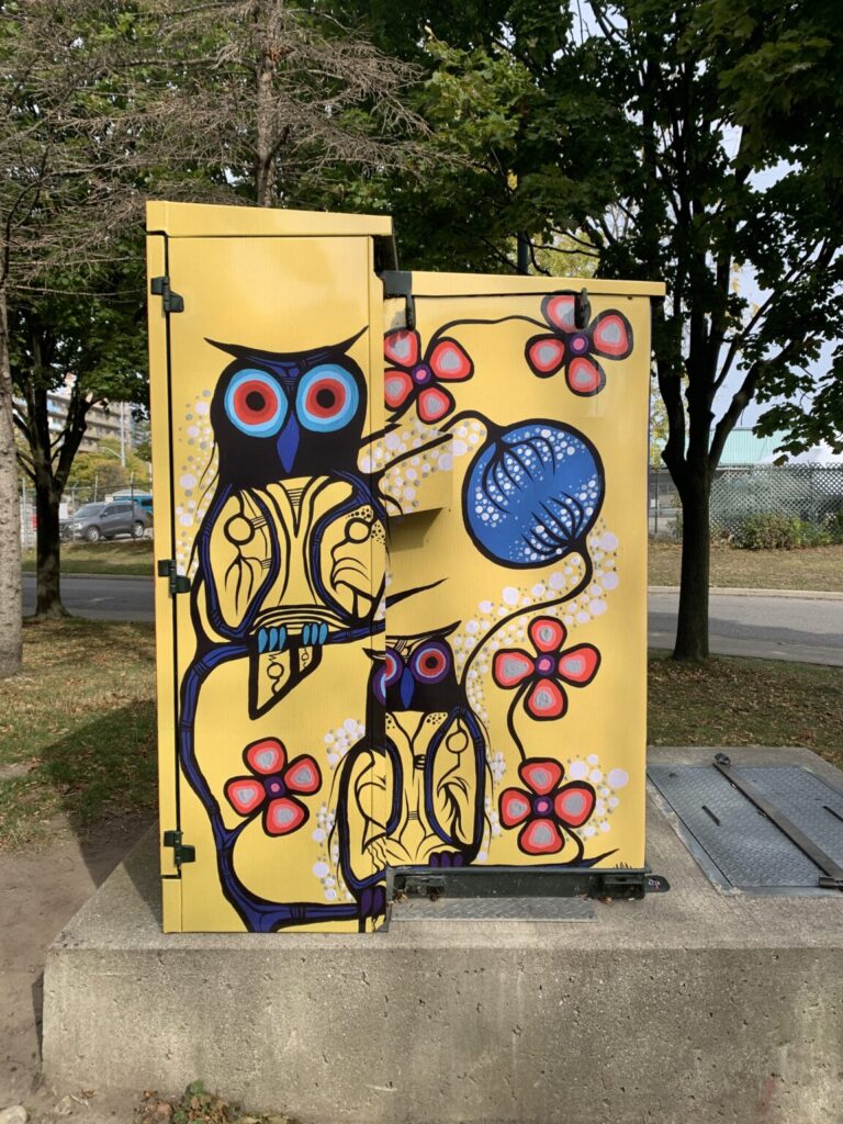 Arts Beautification Projects signal box in Mississauga